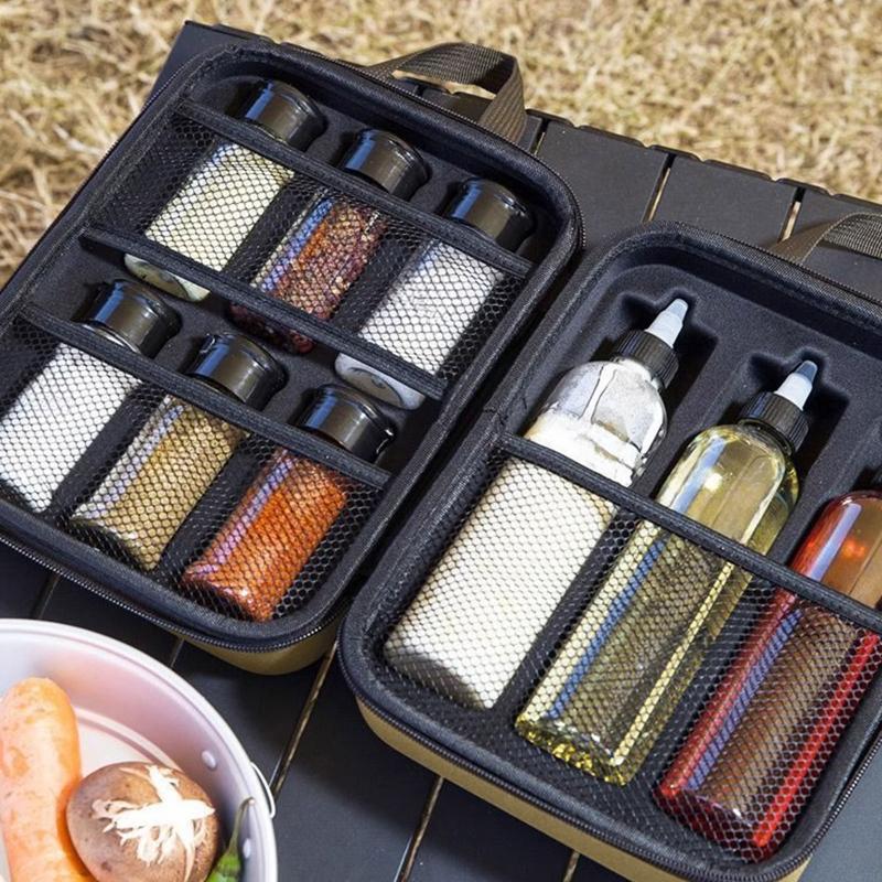 Camping Cooking Kit Box - Campingkruidenflessenset voor buitenkoken met EVA-draagtas, mesh-houders